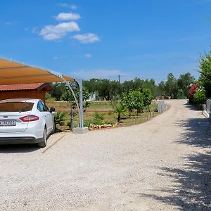Visnjic Apartman Sukošan